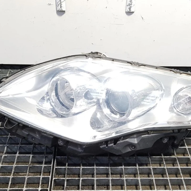 Far stanga cu lupa, Renault Laguna 3 Combi, 260600033R Reduceri