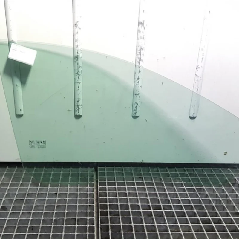 Discount Geam dreapta fata Ford Focus 2 (DA) (id:385441)