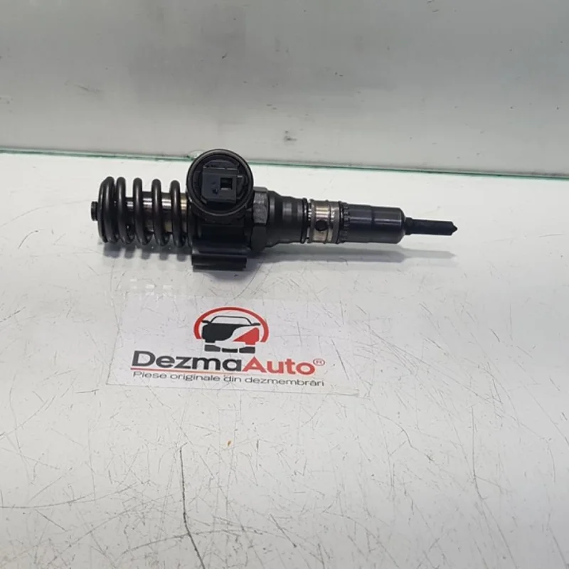 Cumpără online Injector, Skoda Octavia 2 (1Z3), 2.0 tdi, BKD, 03G130073B (pr:110747)