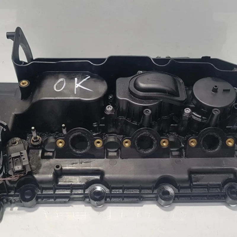Capac culbutori, cod 1371-22469970, Bmw 3 (E90) 2.0 diesel, 204D4 (id:375853) Retur ușor