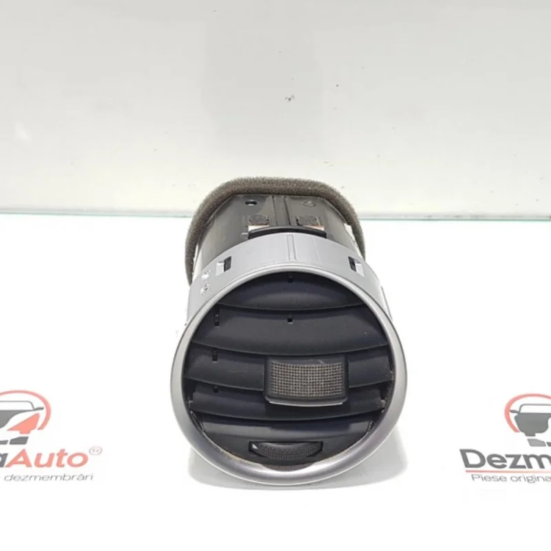 Retur gratuit Grila aer centrala bord, Seat Exeo (3R2) 2.0 tdi, cod 3R0820951 (id:367124)