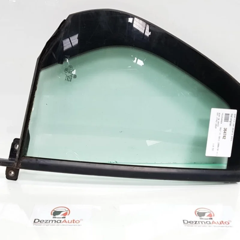 Nu rata Geam fix dreapta spate, Vw Golf 6 (5K1) 1.6 tdi (id:364742)
