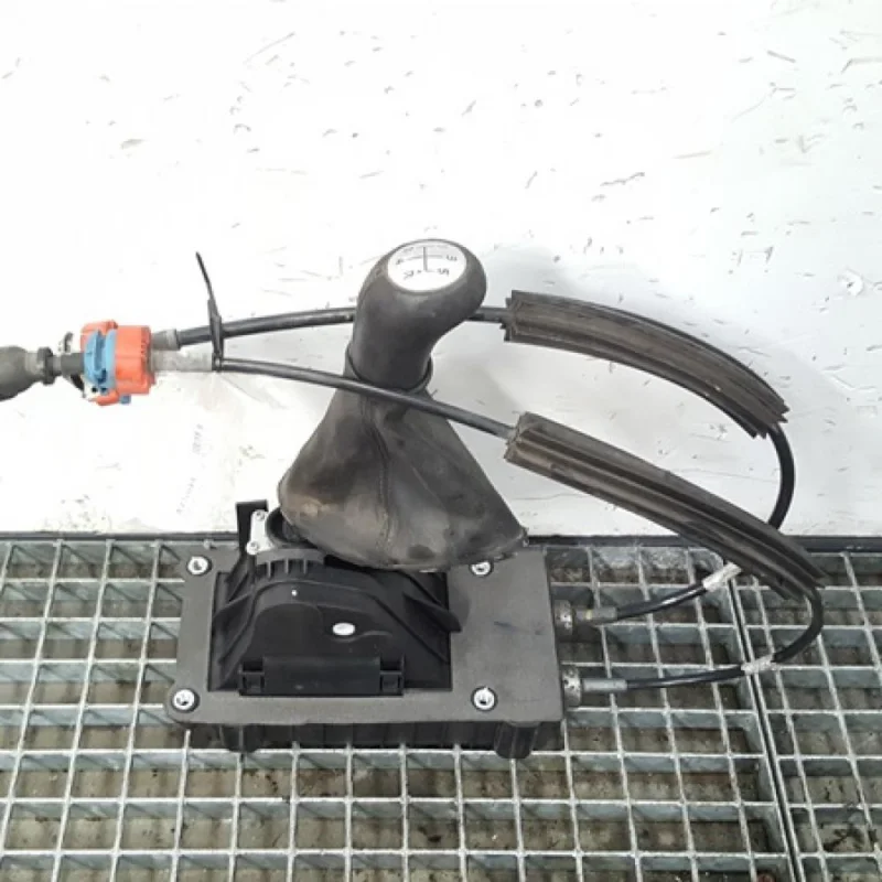 Timonerie, 8200779040, Renault Megane 2 sedan, 1.4B Ultima șansă