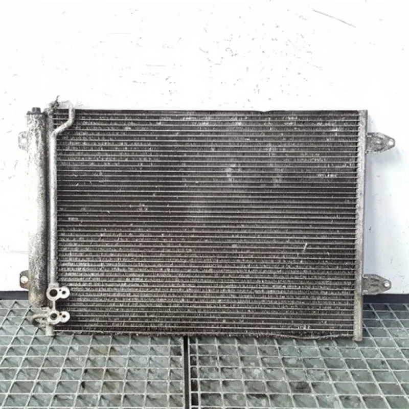 Ieftin Radiator clima, Vw Passat Variant (3C5) 2.0tdi, 3C0820411C din dezmembrari