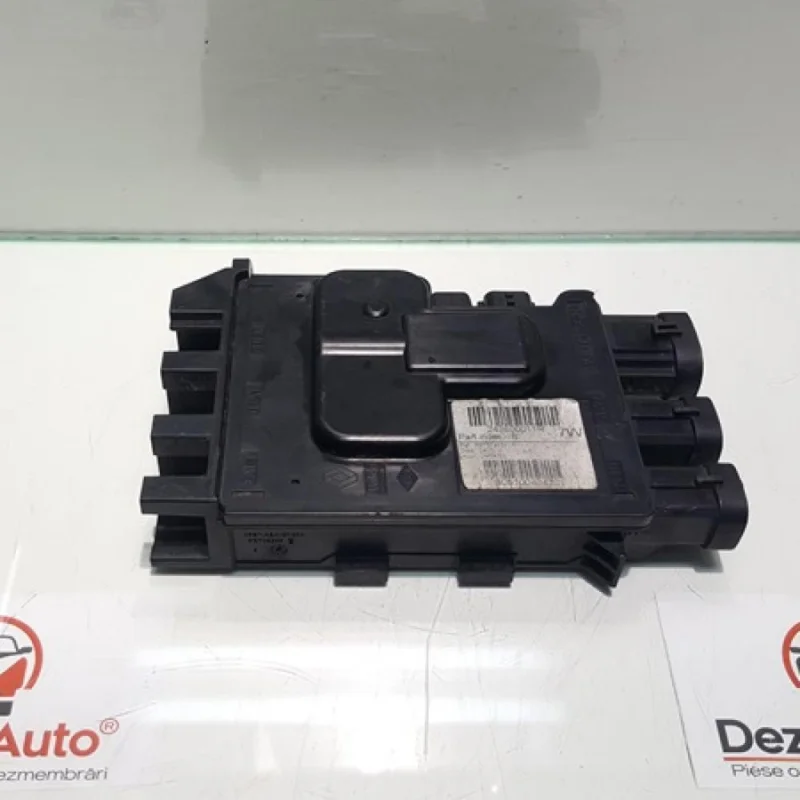 Tablou sigurante borna baterie, 243800011R, Renault Scenic 3, 1.5dci din dezmembrari Ofertă