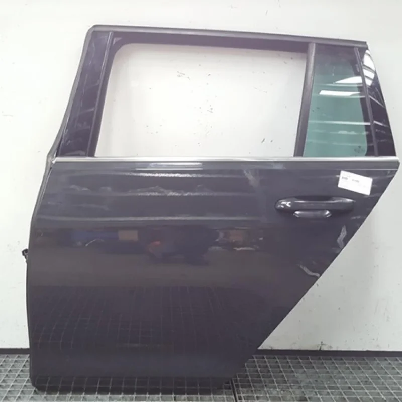 Cumpără acum Usa stanga spate, Vw Golf 7 Variant (BA5)(id:351999) din dezmembrari